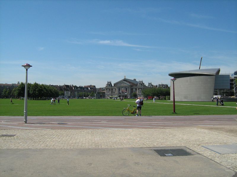 Amsterdam, widok na kwartał muzealny